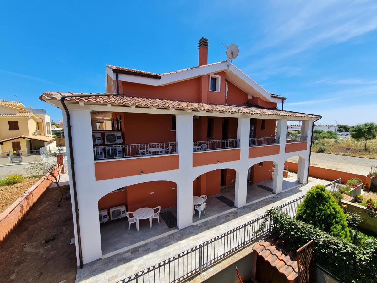 Il Risveglio Di Pula Domo Hotel Bagian luar foto
